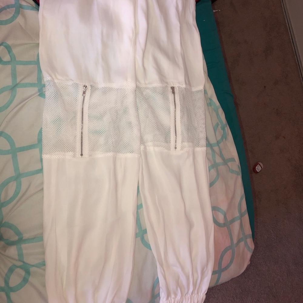 White mesh pants!😍 Hella zippers✅ NEVER BEEN WORE